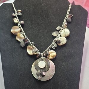 Silpada's Boardwalk Shell Pendant Necklace (J54)